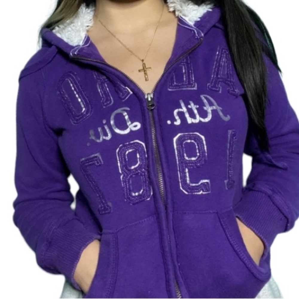 Aero postale sweater hoodie